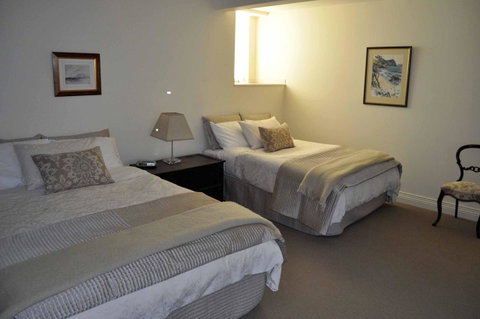 Belton Apartments-Hedge Cottage - Kawana Tourism 27