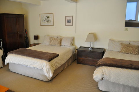 Belton Apartments-Hedge Cottage - Kawana Tourism 10
