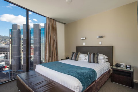 Mantra Collins Hotel - Kawana Tourism 36