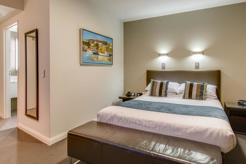 Mantra Collins Hotel - Kawana Tourism 39