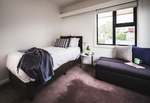 Russell House - Kawana Tourism 12