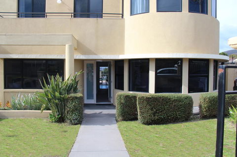 Russell House - Kawana Tourism 1