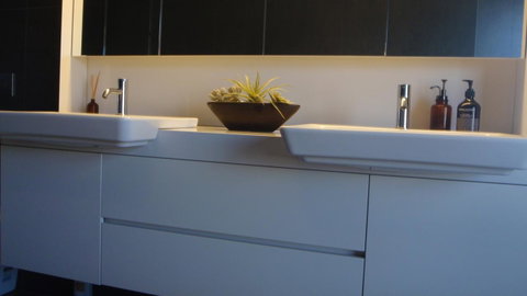 Quarry House Luxury Retreat - Kawana Tourism 13