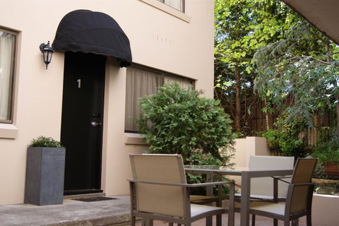 Grosvenor Court Apartments - Kawana Tourism 26