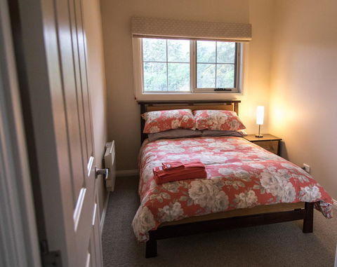 Mountain Blue Guest House - Kawana Tourism 15