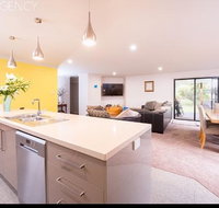 Euphoria House - Kawana Tourism