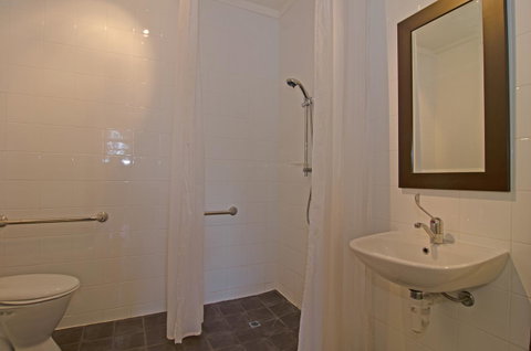Cleburne Homestead - Kawana Tourism 33