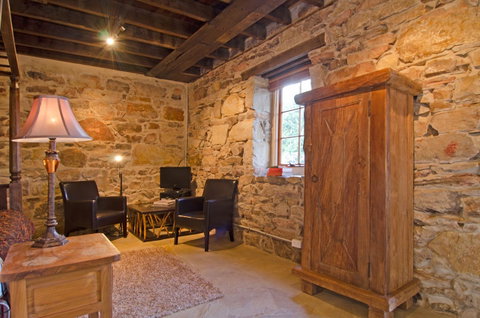 Cleburne Homestead - Kawana Tourism 20