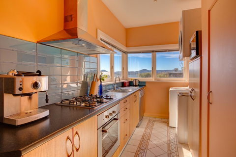 Maison Del Mar - Kawana Tourism 4