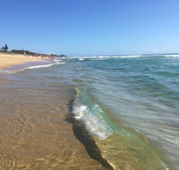 NEW UPMARKET COMFORTABLE 2 Bed 2 Bath OCEAN VIEWS 250m to BUDDINA BEACH - Kawana Tourism