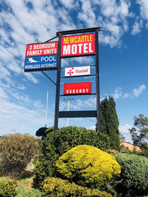Newcastle Motel - Kawana Tourism 3