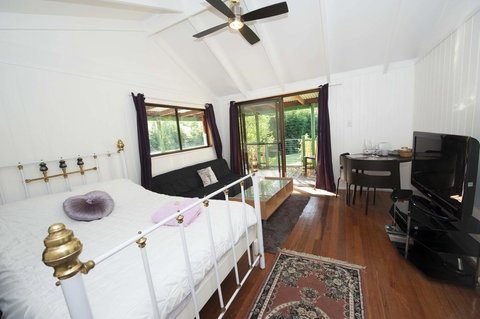 Nimbin Waterfall Retreat - Kawana Tourism 2