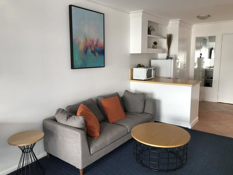 North Pier Hotel - Kawana Tourism 1