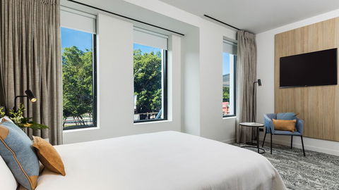 Oaks Cairns Hotel - Kawana Tourism 2
