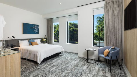 Oaks Cairns Hotel - Kawana Tourism 0