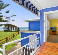 Ocean Blue Apartment Three - apartment on 2nd level - Kawana Tourism