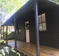 Old Railway Cottage - Kawana Tourism