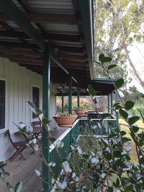 Old Schoolmaster's Cottage On The Barrington River - Kawana Tourism 3