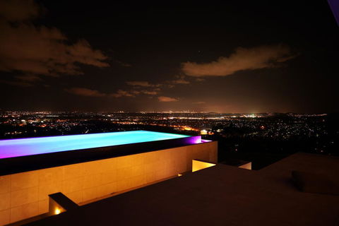 On Top Of The World - Kawana Tourism 0