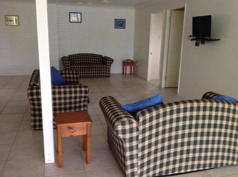 Orchid Beach Apartments - Kawana Tourism 1
