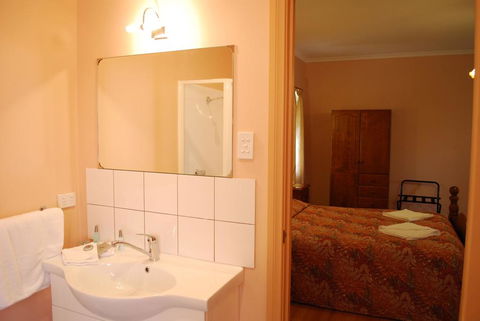 Osteria Sanso B&B - Kawana Tourism 3