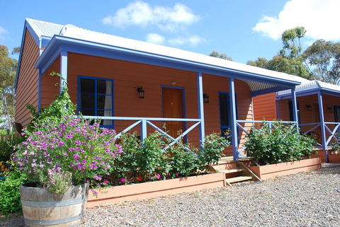 Osteria Sanso B&B - Kawana Tourism 0