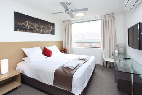 PA Apartments - Kawana Tourism 1