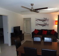 Palmgrove 2 - Rainbow Beach Pet Friendly Fully Fenced Air Conditioned Five Minutes To Beach - Kawana Tourism