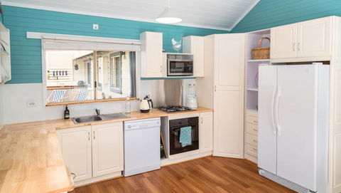 PALPERIPA - 23 Heathcote Street - Kawana Tourism 1