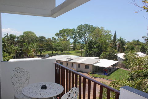 Paravista Motel - Kawana Tourism 1