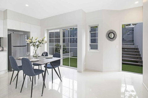 Park Avenue Hideaway For 4 Auchenflower Brisbane - Kawana Tourism 3