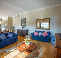 Paula's Place 8 Ti Tree Close Robe - Kawana Tourism