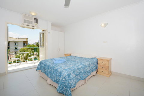 Peninsular Apartments - Kawana Tourism 2