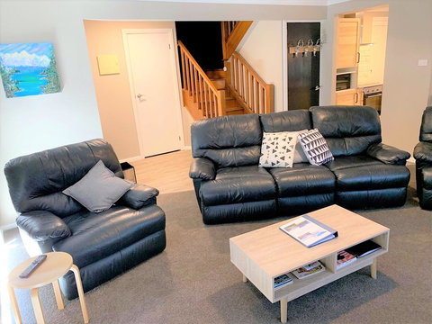 Petersdorf 2 - Jindabyne Townhouse - Kawana Tourism 0