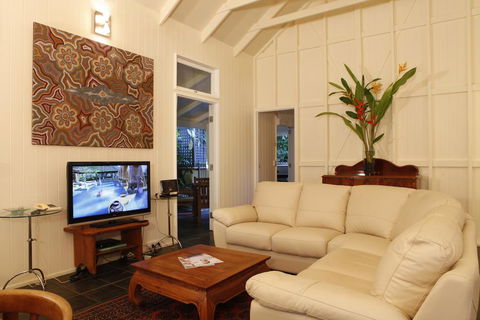 Port Douglas Cottage & Lodge - Kawana Tourism 2