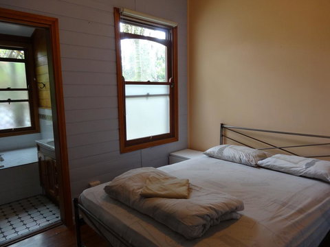 Port Macquarie Backpackers - Kawana Tourism 1