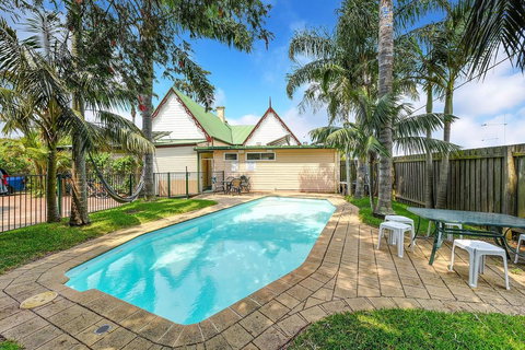 Port Macquarie Backpackers - Kawana Tourism 3