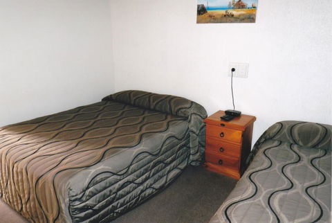 PRECINCT HOTEL GLADSTONE - Kawana Tourism 2