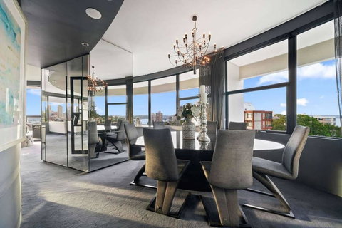 President Towers Apartment - Kawana Tourism 2