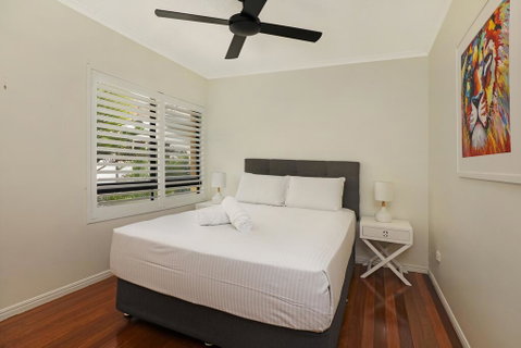 PRTFINO-THE ULTIMATE PENTHOUSE - Kawana Tourism 1