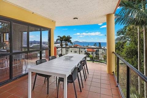 PRTFINO-THE ULTIMATE PENTHOUSE - Kawana Tourism 3