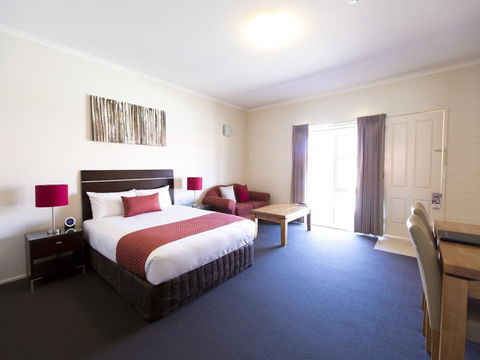 Quality Inn Colonial - Kawana Tourism 0