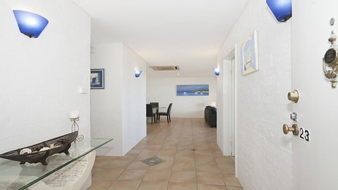 Quarterdeck 23 - WiFi - Kawana Tourism 1