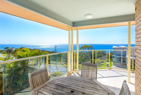 Rainbow Views - Rainbow Beach, Stunning Ocean Views And A Swimming Pool - Kawana Tourism 0