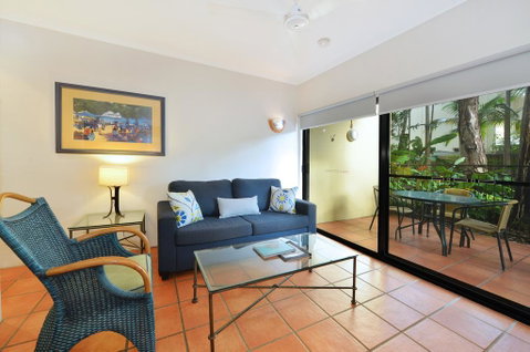 Reef Club Resort - Kawana Tourism 3