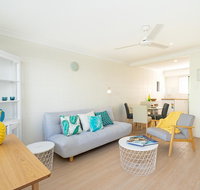 Relaxed Beachside Experience on the Coast - Kawana Tourism