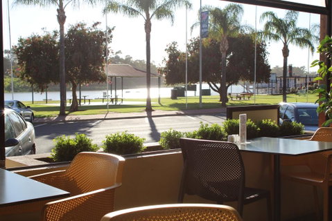 Renmark Hotel Motel - Kawana Tourism 3