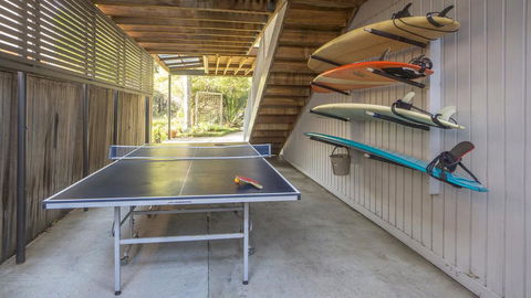 Rennies Retreat-Bushland & Ocean Views - Kawana Tourism 3