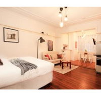 Renovated Art Deco Studio Minutes From The City - Kawana Tourism