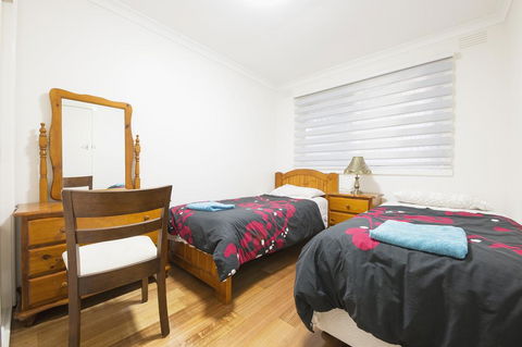 Rent Melbourne - Kawana Tourism 2